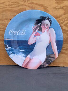 PLATE -Coca Cola Beach Girl Melamine 15.5" SERVING TRAY Sakura 2002 Vintage look